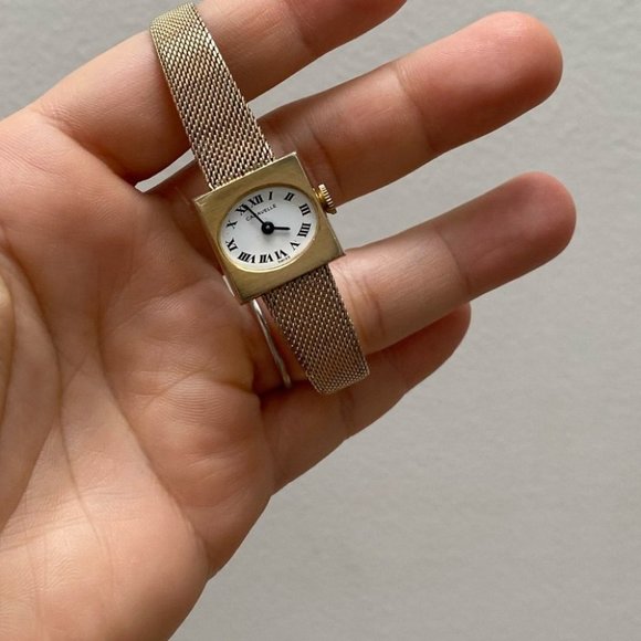 Vintage - 10K Gold Filled Watch - Picture 3 of 4